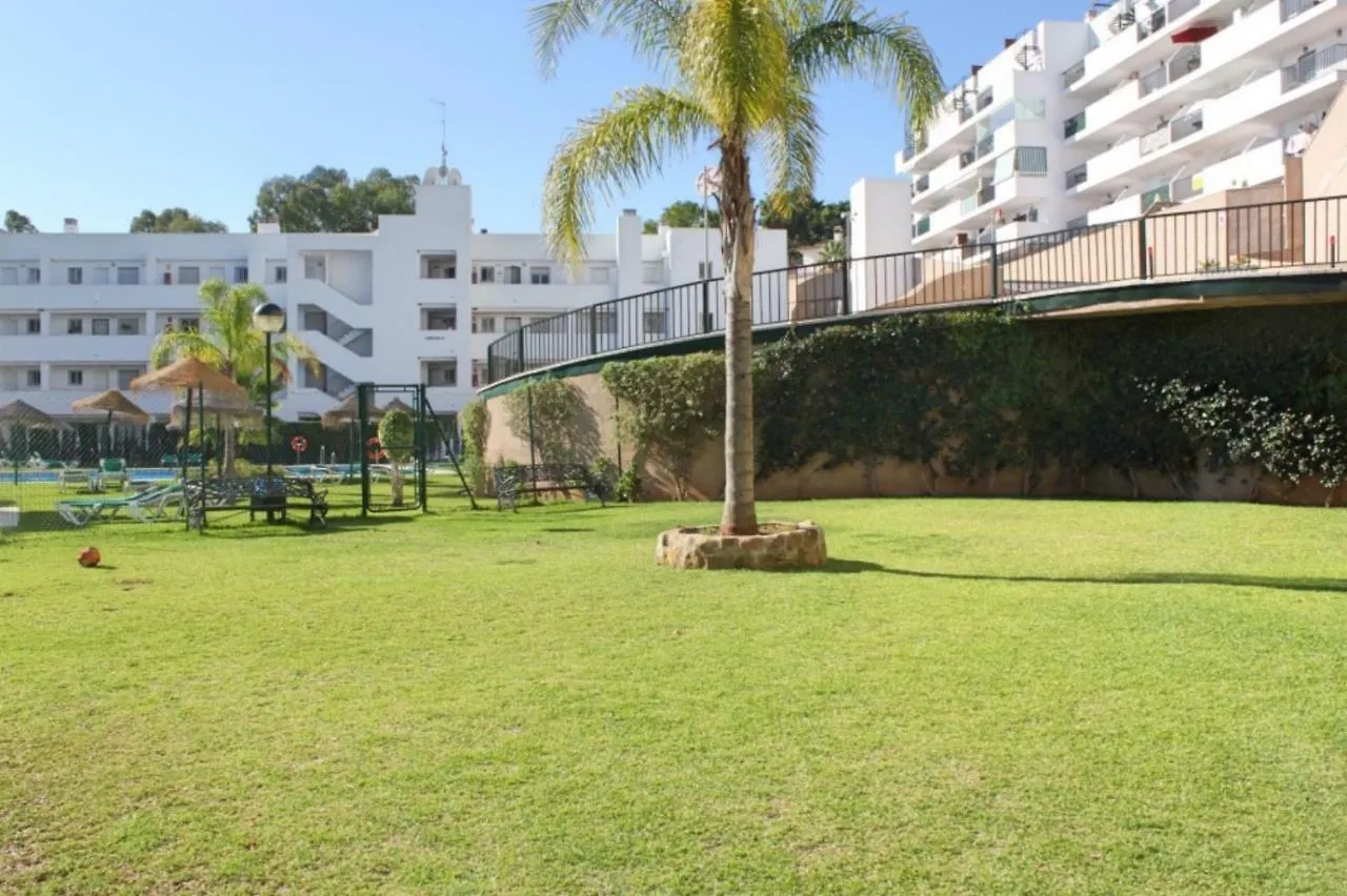 3 Bed Apartment Sleeps 6 In לה קאלה דה מיחאס