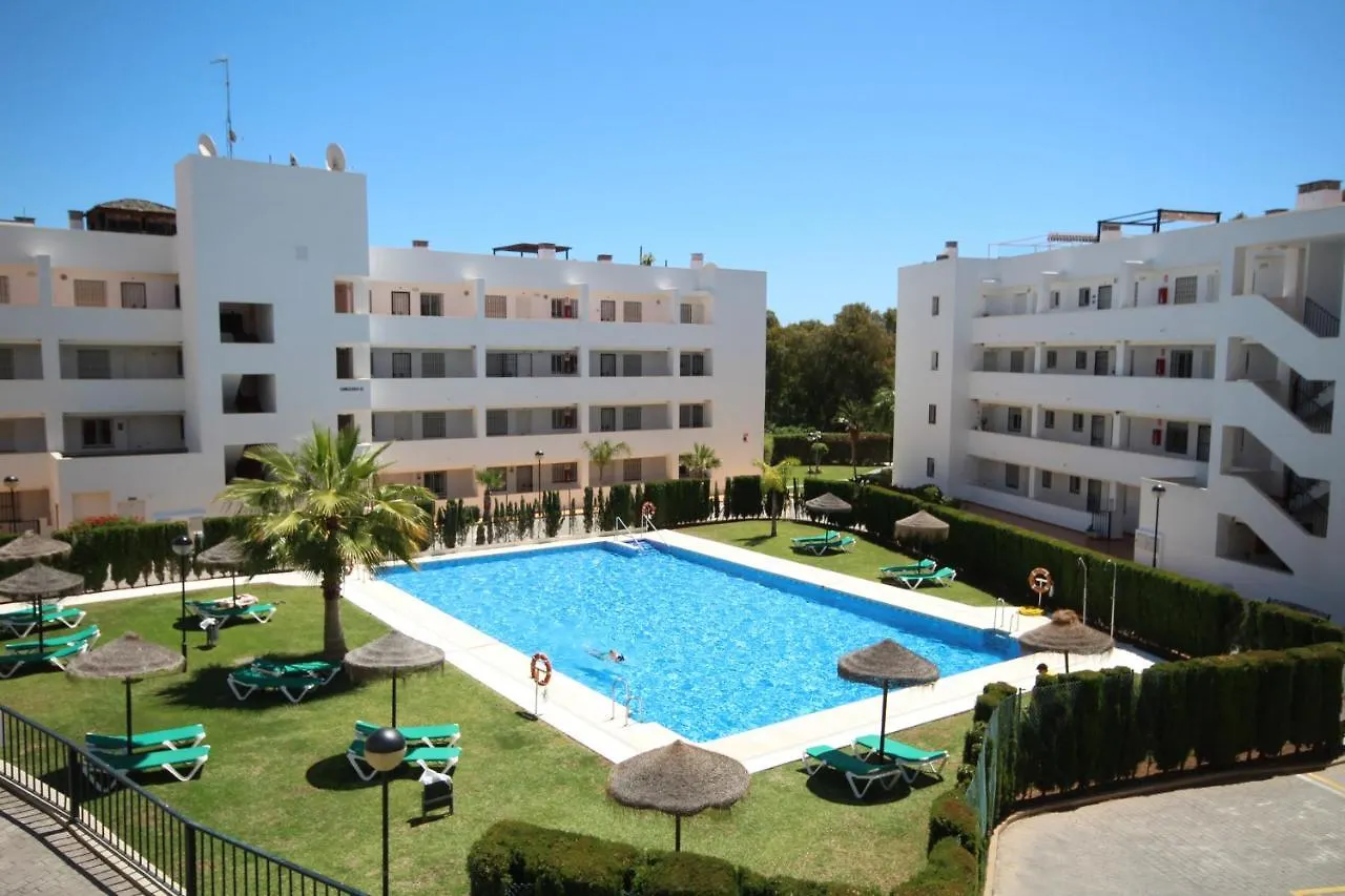3 Bed Apartment Sleeps 6 In לה קאלה דה מיחאס